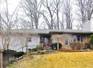 9404 Pin Oak Dr, Silver Spring, MD 20910