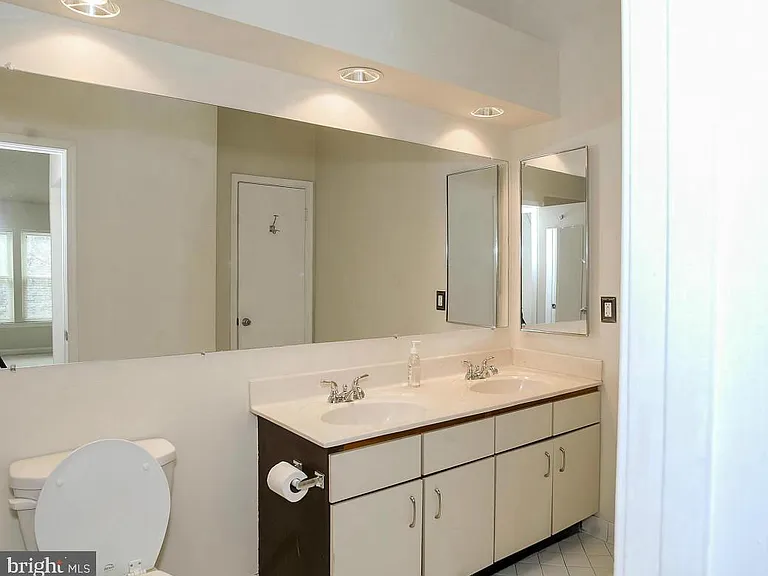 7700 Lafayette Forest Dr #31 — Photo 9