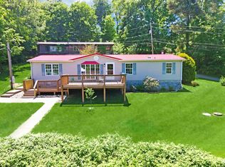 5 Cost Ln, Morgantown, WV 26508