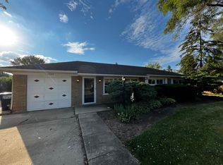 2660 Hobson Rd, Downers Grove, IL 60516