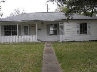 912 16th Ave N, Texas City, TX 77590