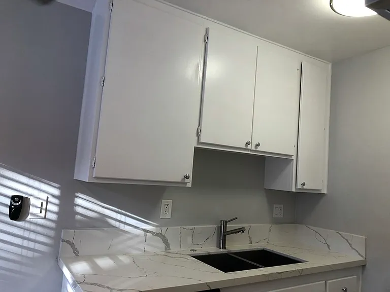 120 Roswell Ave #9 — Photo 14