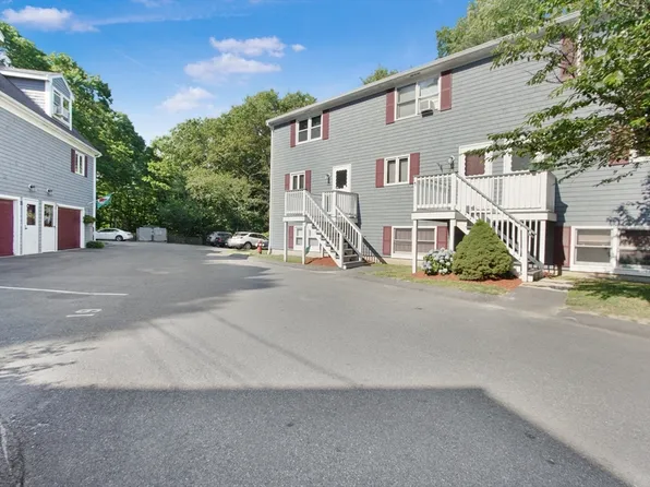 120 Lewin St APT 22, Fall River, MA 02720