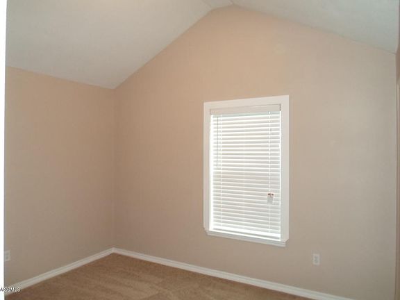 5th image of 14038 Gladys St