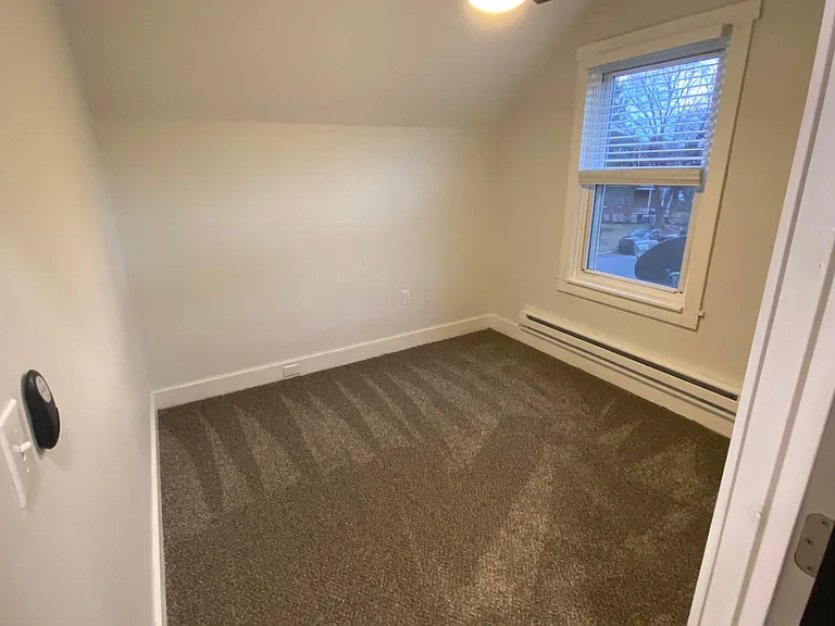 321 Summit St #1 — Photo 14