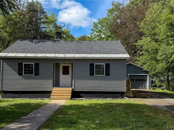 67 N Main St, Newport, NY 13416