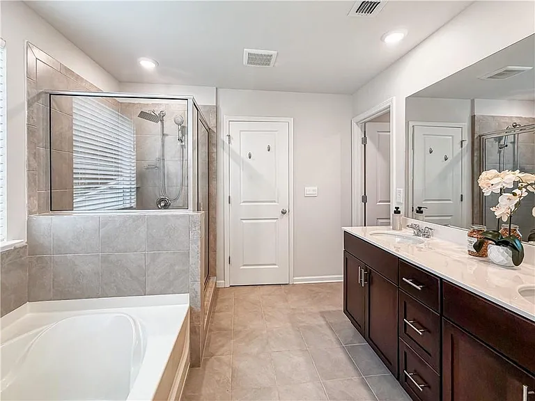 5836 Hackberry Ln — Photo 20