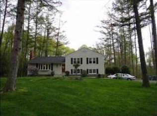 21 Doran Dr, Hopewell Junction, NY 12533
