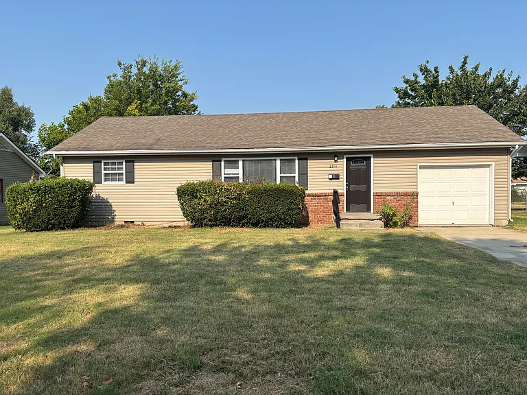 2314 Alabama Ave — Photo 1