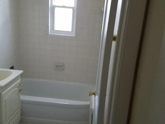 4th image of 1400 12th St N APT 10