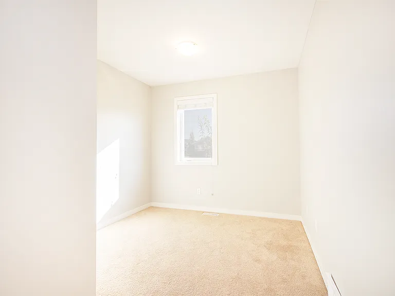100 Southview Cres #1401 — Photo 14