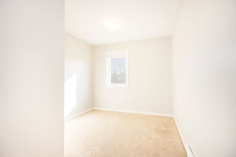 Winnipeg Townhouse for rent - 2 Bedrooms — photo 13