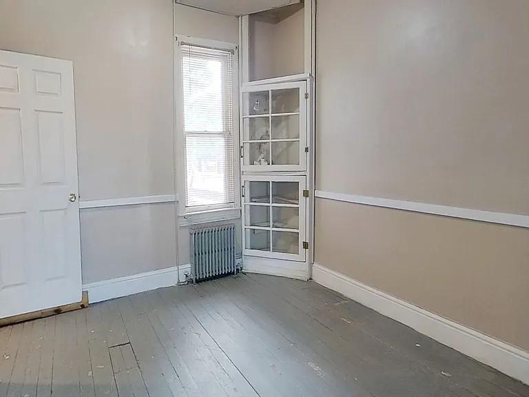 702 W Philadelphia St #2 — Photo 4