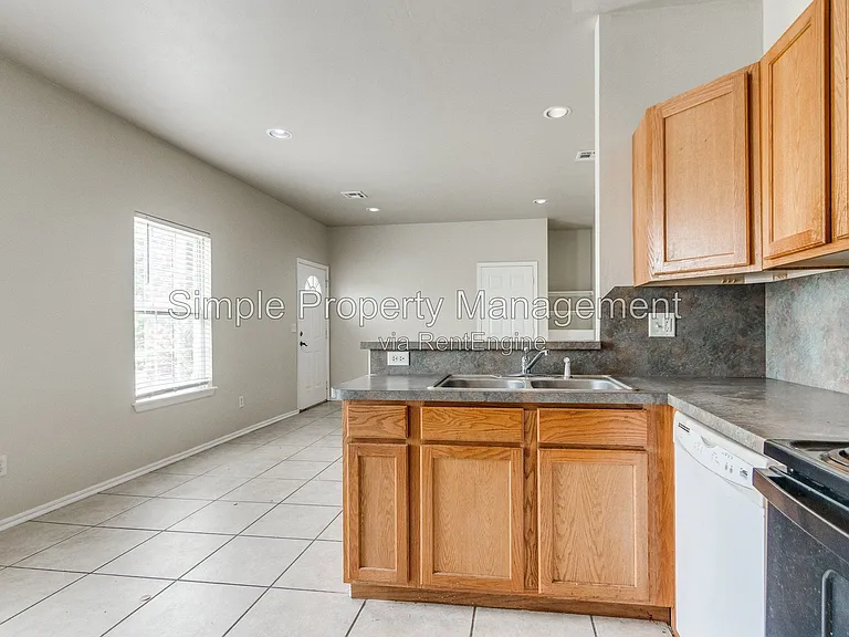14625 Gilbert St #C — Photo 6
