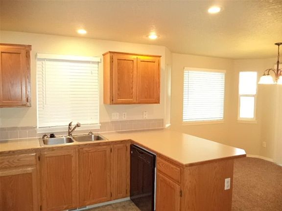 5th image of 639 Driftwood Ln