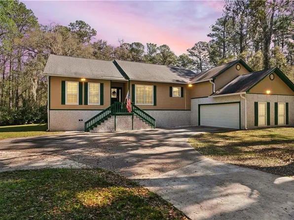 104 Marsh Oak Ln, Brunswick, GA 31525