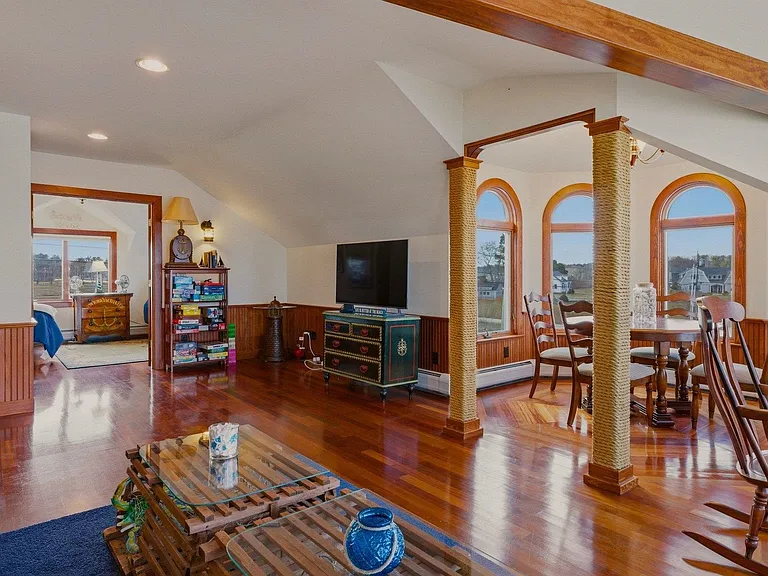 130 Harbor Rd — Photo 21