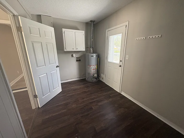 3434 Kensington Dr S — Photo 15