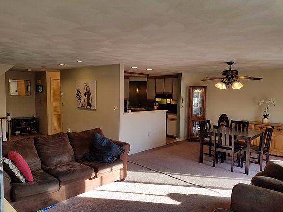 2nd image of 84 Casablanca Ct