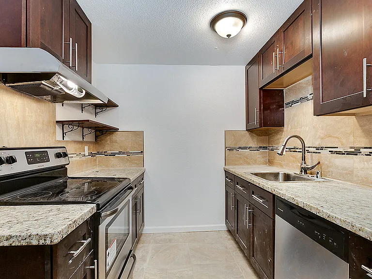 2311 O St NE — Photo 9