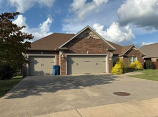 973 E Grace St, Republic, MO 65738