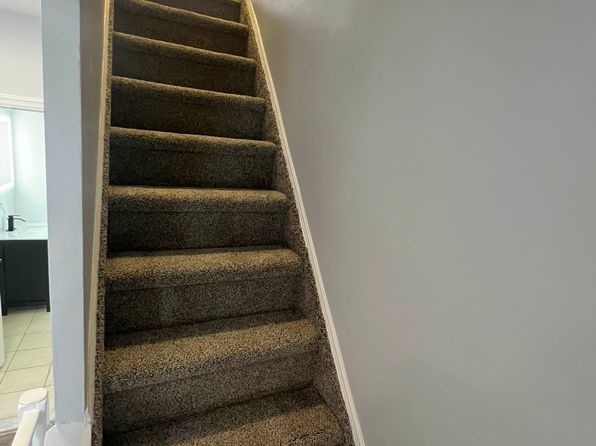 762 Tompkins Ave #5