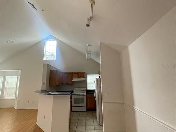 3rd image of 3324 Parkchester Square Blvd APT 201