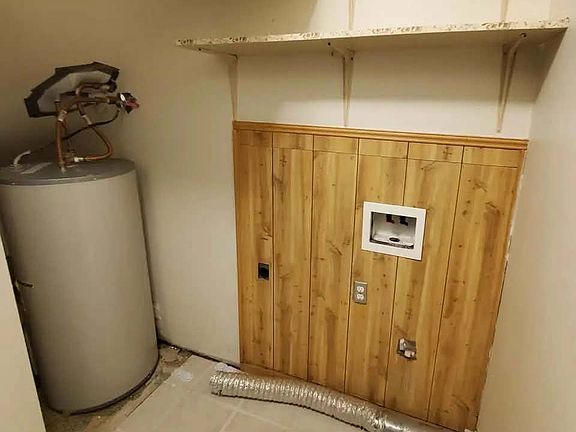 4th image of 1232 E 3rd St APT 2