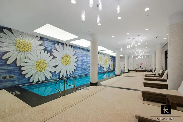 Sold by R New York | media 16