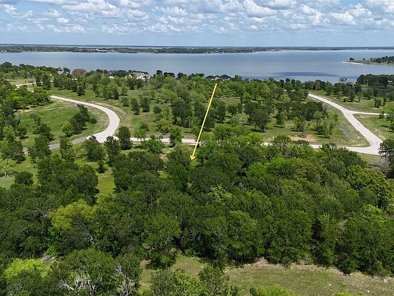 2nd image of 14 Opal Ln #4