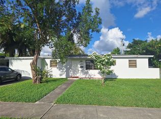 4315 SW 98th Ave, Miami, FL 33165