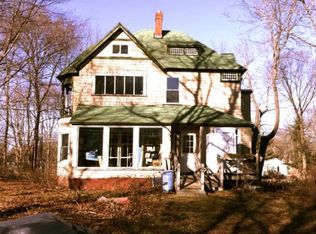 120 Brackett Ave, Peaks Island, ME 04108