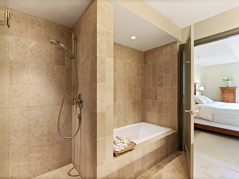 841 S Gaines St #305 — Photo 19