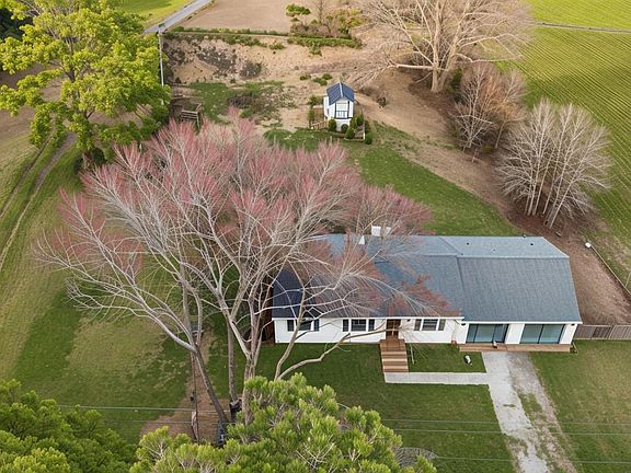 2nd image of 11477 Pine Pole Rd