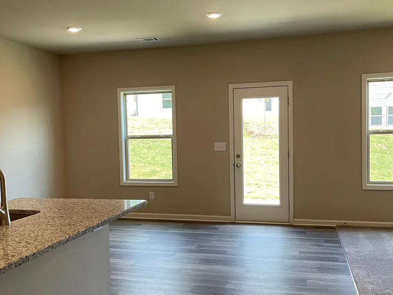 114 Auburn Depot Dr — Photo 3