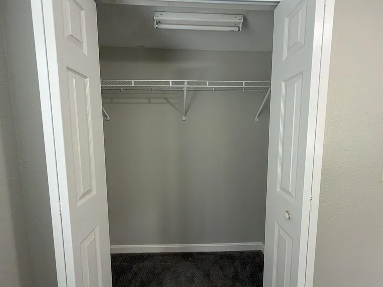 31-33 Saranac St #31 — Photo 16