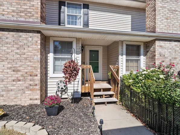 903 N Linden St APT 232, Normal, IL 61761