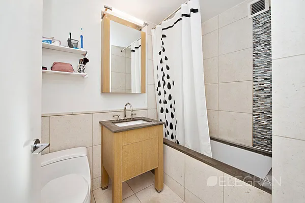 Rented by ER (DO NOT USE) | media 10