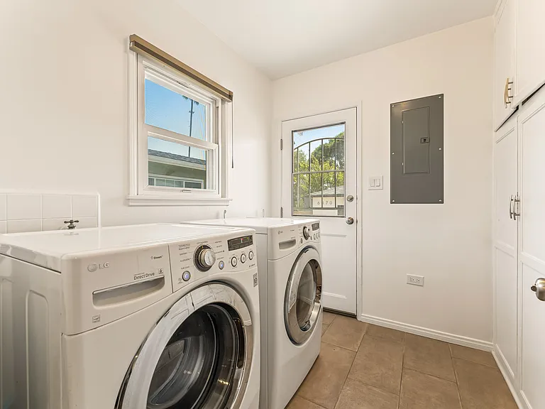 6472 W 85th Pl — Photo 14
