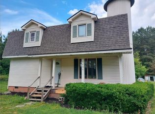 535 S Hampton St, Pinewood, SC 29125