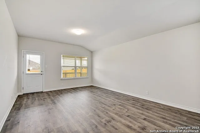 14042 Mudstone St — Photo 10