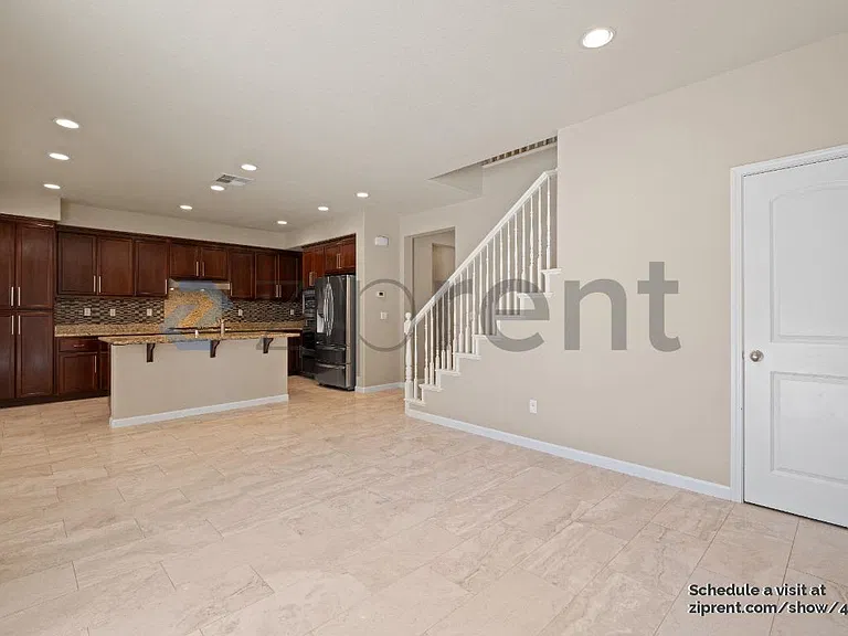 5023 Queensbury Way — Photo 12