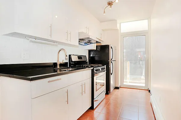 Rented by Town Residential | media 7