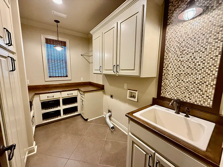 210 Royale Orleans Ct — Photo 11