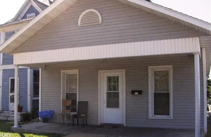 415 W Galena Ave