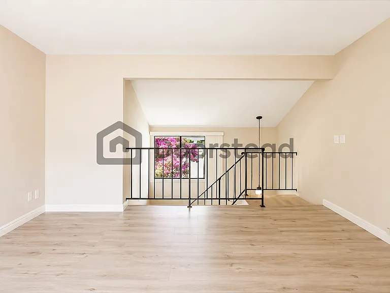 3104 Jaguar Way #B — Photo 14