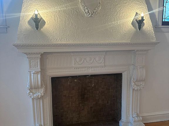 5th image of 3435 W Adams St #1
