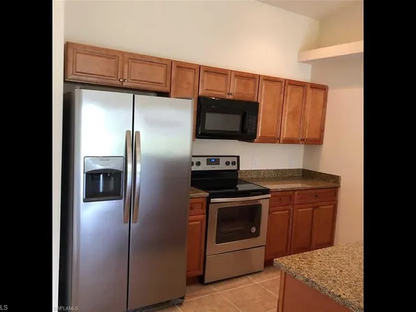613/615 SE 5th St, Cape Coral, FL 33990