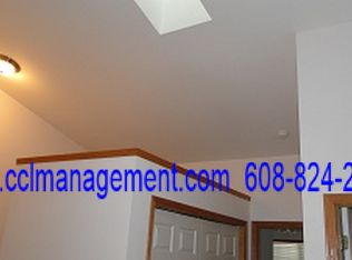 1711 Carns Dr, Madison, WI 53719