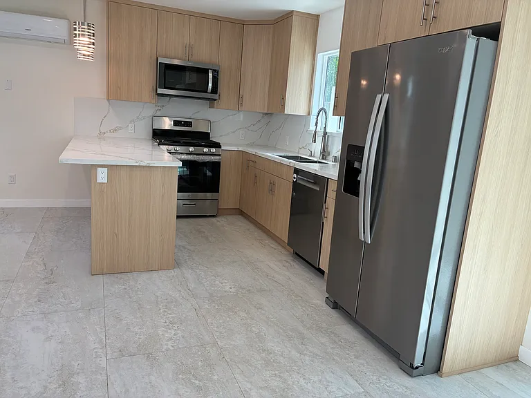 7021 Costello Ave — Photo 4